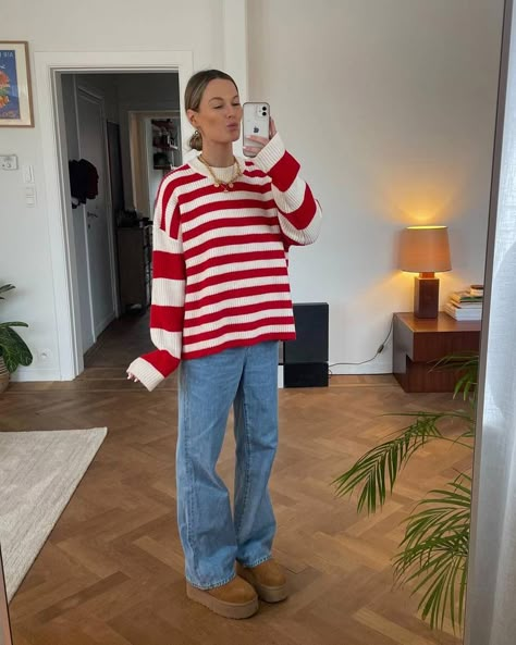 Chic and Easy Winter Outfits to Wear in January | Who What Wear Amsterdam Outfit, Striped Sweater Outfit, Outfit With Uggs, Uggs Outfits, Simple Winter Outfits, Cute Thanksgiving Outfits, Uggs Outfit, Lazy Outfits, Winter Fits