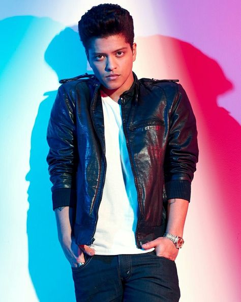 Bruno Mars Quotes, Bruno Mars Treasure, Bruno Mars Music, Bruno Sammartino, Mars Photos, Aaron Carter, Actors Images, Famous Men, Bruno Mars