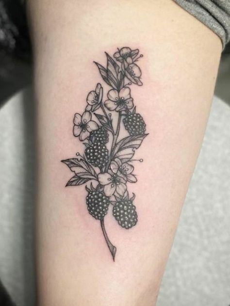 Blackberries Tattoo, Raspberry Tattoo, Blackberry Tattoo, Sorry Mom Tattoo, Thistle Tattoo, Cowgirl Tattoos, Vine Tattoos, Tattoo Now, Raspberry Fruit