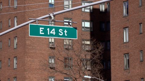 Sign Aesthetic Street, Signs Aesthetic Street, One Way Street Sign, Stuyvesant Town, Horror Movie Street Sign, Nyc Street Signs, Snake Wallpaper, Motion Graphics Design, Alpha Channel