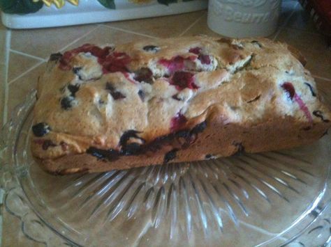 Cranberry Blueberry Bread Thanksgiving Bread Rolls, Blueberry Bread Recipe, Coconut Poke Cakes, Thanksgiving Bread, Oatmeal Cookies Chewy, Cranberry Bread, Blueberry Desserts, Blueberry Bread, Lemon Muffins