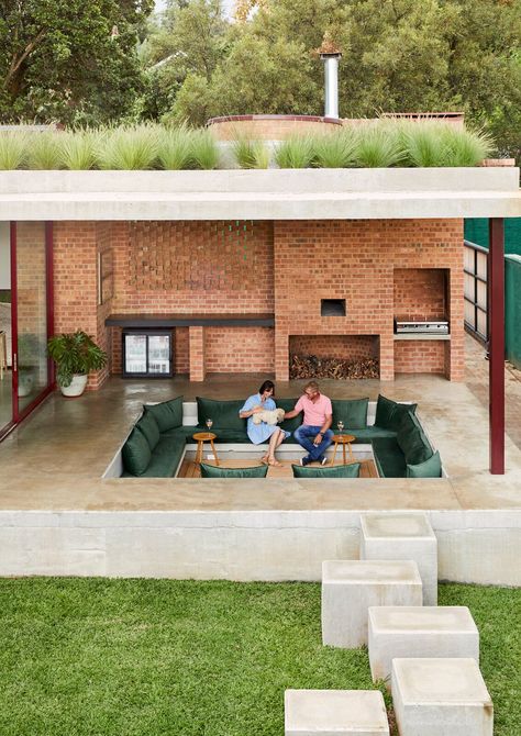 Photo 12 of 26 in The Conversation Pit Makes a Comeback at This… How To Build A Conversation Pit, Conversation Pit Outdoor, Roof Sitting Area, Modern Conversation Pit, Storage Nook, Waterfall Project, Granite Kitchen Island, Conversation Pit, Black Brick Wall