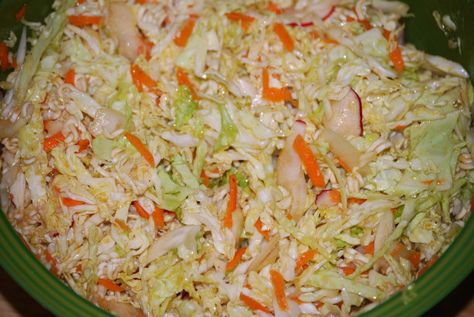 Simply Sensational Ramen Cabbage Salad Recipe - Food.com Ramen Slaw, Coleslaw Recept, Ramen Cabbage Salad, Japanese Cabbage Salad, Chinese Cabbage Salad, Winter Foods, Cooking Light Magazine, Cabbage Salad Recipes, Vegetarian Cabbage