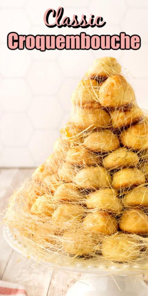 Crocembouche Recipe, Cream Puff Tower, Croquembouche Recipe, Cream Puff Dessert, Cream Puffs Easy, Cream Puff Filling, Puff Dessert, Candy Caramel, Fancy Foods