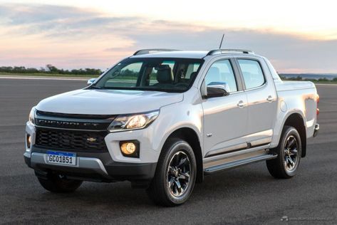 Chevrolet Colorado 2021: Nueva cara, más seguridad e internet a bordo Nissan Sports Cars, Aston Martin Sports Car, Sports Cars Bugatti, Audi Sports Car, Sports Cars Mustang, Affordable Sports Cars, Sports Cars Ferrari, Holden Colorado, Bmw Sports Car