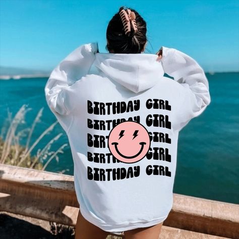 Fun Birthday Outfits, Birthday Merch, Birthday Outfits For Women, Birthday Outfit Ideas, Birthday Clothes, Bday Wishlist, Cousin Birthday, Birthday Outfit For Women, Girl Hoodie