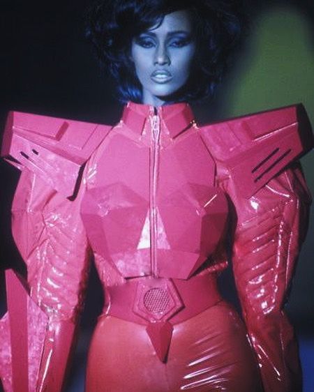 Iman in Thierry Mugler, 1990 Iman Abdulmajid, Thierry Mugler Angel, Thierry Mugler, Mode Vintage, Leather Jacket Men, Fashion Photographer, 90s Fashion, Runway Fashion, Fashion Designer