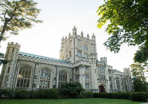 Gothic Library Exterior, Vassar College Aesthetic, Fraud Aesthetic, Genuine Fraud, Library Exterior, Uni Vibes, Vassar College, Grand Library, Gothic Library