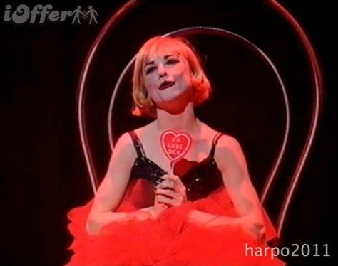 Jane Horricks as Sally Bowles in the 1993 London revival of CABARET Sally Bowles Aesthetic, Jane Horrocks, Sally Bowles, Cabaret Musical, Wild Party, Musical Theater, Costume Drama, Dance Company, Theatre Kid