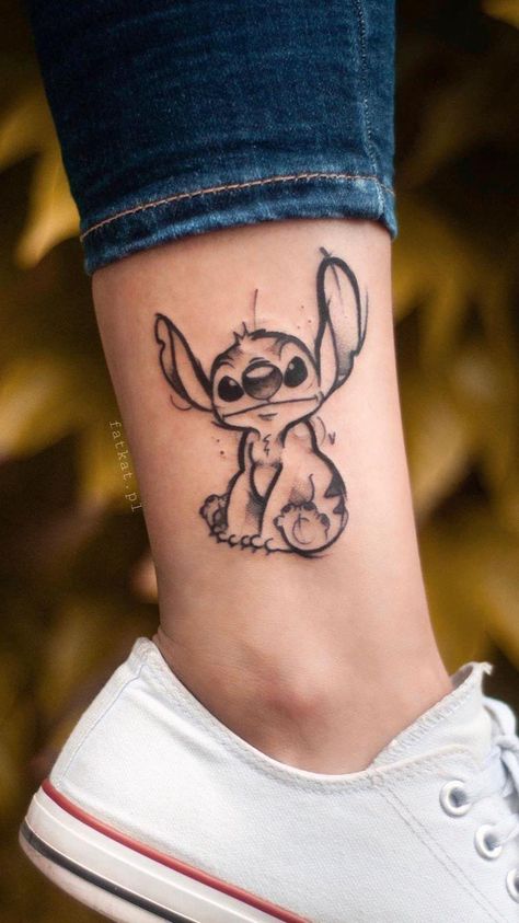 Disney Tattoo Ideas, Cute Disney Tattoos, Disney Stitch Tattoo, Lilo And Stitch Tattoo, 16 Tattoo, Stitch Tattoo, Inspiration Tattoos, Disney Tattoo, Initial Tattoo