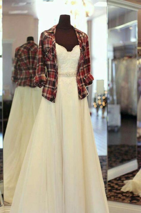 For a Supernatural-themed wedding. Only thing I'd change is belt the flannel too (put the belt over the flannel). Vestidos Country, Wedding Dress Jacket, Vow Renewal Dress, Camo Wedding, Boda Mexicana, Fancy Wedding Dresses, Fancy Wedding, Country Wedding Dresses, Future Mrs