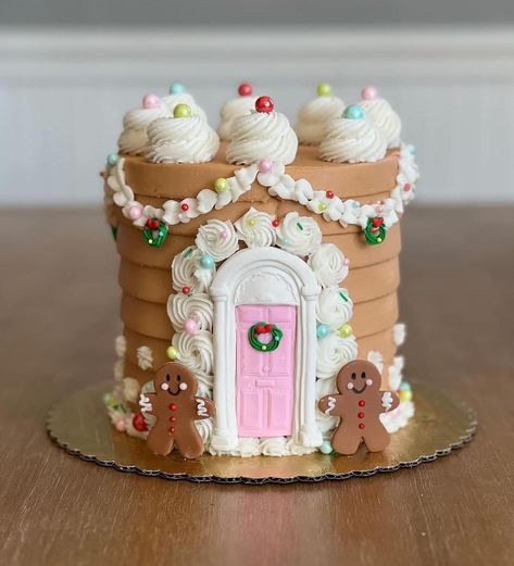 Gingerbread Party, Christmas Cake Designs, Xmas Cake, Christmas Cupcakes, Holiday Cakes, Cake Decorating Tips, Cake Creations, Pretty Cakes, Creative Cakes