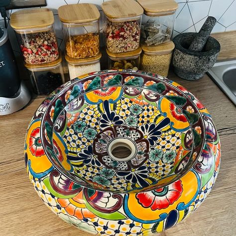 FRIEDA Oval Mexican Ceramic Washbasin, Handpainted Colorful Talavera Vessel Sink Countertop Basin From Mexico - Etsy France Mexican Ceramics, Countertop Basin, Sink Countertop, Vessel Sink, Bathroom Vanities, Wash Basin, Bathroom Interior, Countertops, Display Homes