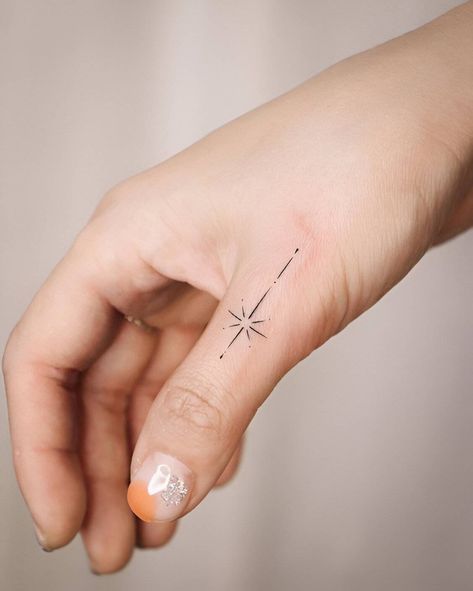 25 Stunning Mini Star Tattoo Ideas To Make You Shine - 166 Tattoo Etoile, Firework Tattoo, Finger Tattoo Ideas, Sparkle Tattoo, Thumb Tattoos, Small Star Tattoos, Cute Finger Tattoos, Petit Tattoo, Finger Tattoo For Women