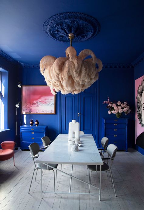 A deep blue toned dining room Cobalt Living Room, Cobalt Blue Color Palette, Lavender Interior, Blue Interior Design, Living Etc, Living Room Color Schemes, Bedroom Images, Room Color Schemes, The Dining Room