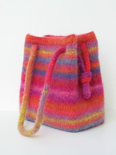 Felted Knitting, Noro Kureyon, Felted Bowl, Felted Bags, Felted Bag, Knitting Bag Pattern, Felted Crochet, Felt Tote, Knit Purse