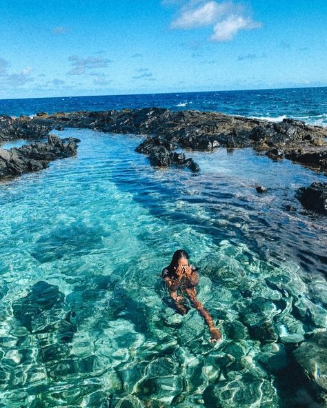 Photo by Kumari Naicker-Giles on June 08, 2021. May be an image of ocean and nature. #Regram via @CP4ILwLhz1v Mermaid Pool, Moving To Hawaii, Hawaii Pictures, Tide Pool, Pool Picture, Dream Vacations Destinations, Senior Trip, Hawaii Life, Tide Pools