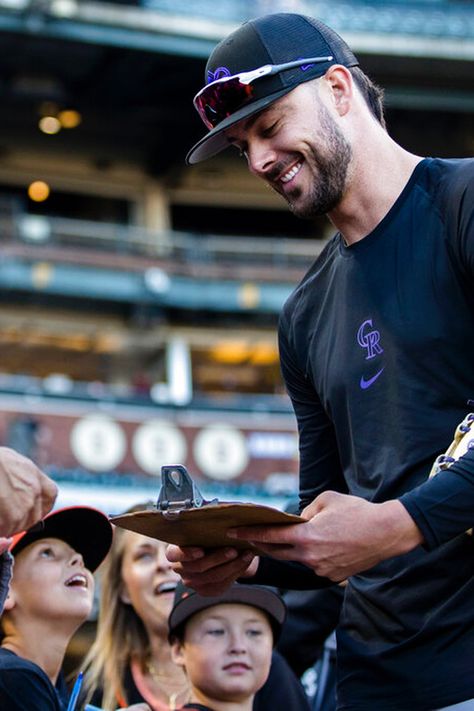 Kris Bryant, Baseball Boys, Favorite Person, Gap, Baseball, Sports, Quick Saves