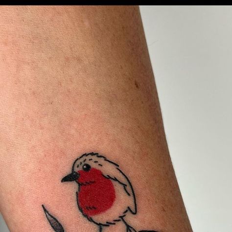 European Robin Tattoo, Red Robin Tattoo, Robin Bird Tattoos, Robin Tattoo, Black Line Tattoo, European Robin, Robin Redbreast, Red Tattoos, Robin Bird