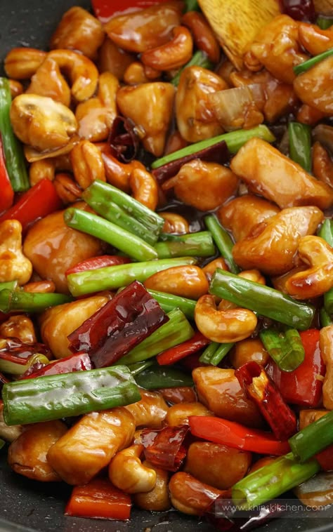 Thai Cashew Chicken Stir Fry - Khin's Kitchen Easy Cashew Chicken, Cashew Chicken Sauce, Thai Cashew Chicken, Chicken Cashew Stir Fry, Cashew Chicken Recipe, Stir Fry Recipes Chicken, Chinese Cooking Recipes, Fry Sauce, Cashew Chicken