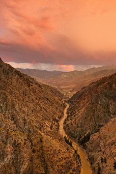 Salmon-Challis National Forest, Rugged mountain and untamed rivers in Idaho. Forest Travel, Road Trip Places, Salmon River, River Rafting, Road Trip Hacks, North America Travel, Vacation Ideas, National Forest, Places Around The World