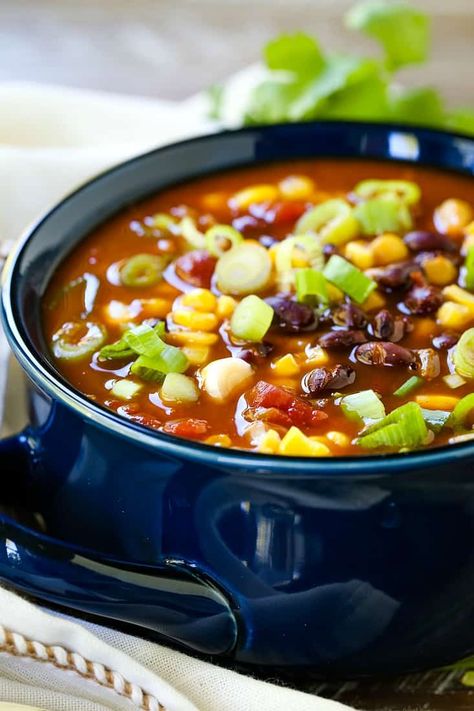 Black Bean and Corn Soup | An Easy, Healthy Soup Recipe | Mantitlement Black Bean And Corn Soup Recipe, Soup With Salsa, Bean And Corn Soup, Easy Healthy Soup, Healthy Soup Recipe, Corn Soup Recipes, Black Bean And Corn, Hungry Girl Recipes, Crockpot Soup Recipes