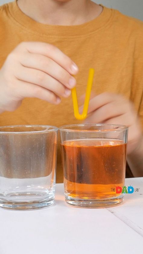 QuickScience Part 6 - Moving water with a straw! This is the magic of a siphon in action! By trapping the water in the straw and then releasing it over the second glass, we allow gravity to pull the liquid down, while the atmospheric pressure pushes it from the first glass. Essentially, the water is being 'pulled' from one container to another through the straw. #QuickScience #scienceisfun #scienceexperiment #kidsactivities #sciencefun #stemactivities #scienceforkids #stemeducationforkids #steme Magic Crafts For Kids, Water Activity For Kids, Kindergarten Science Experiments, Easy Science Experiments For Kids, Kids Science Experiments, Grandma Camp, Water Experiments, Atmospheric Pressure, Condiment Recipes