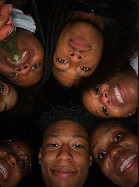 Friends Group Photo, Friend Group Pictures, I Love Being Black, Philippians 4 6, Image Swag, Dream Friends, Culture Magazine, Best Friends Aesthetic, Best Friend Photos