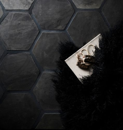 New from Clé Tile: An Ode to Belgian Design, in Blackened Terracotta Kitchen Tiles Texture, Black Bathroom Floor, Black Hexagon Tile, Black Tile Bathrooms, Black Grout, Hex Tile, Cle Tile, Black Tiles, Clay Tiles