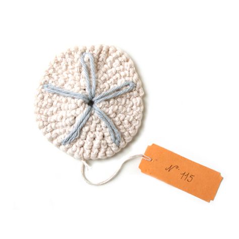 Check out this sweet crocheted sand dollar by Jessica Polk. You can find it on  The Curiosity Shoppe . photo via The Curiosity Shoppe ... Eclectic Artwork, Yarn Stash, Crochet Applique, Sand Dollar, Crochet Coasters, Yarn Art, Crochet Motif, Yarn Crafts, Crochet Animals