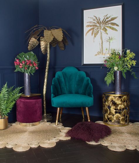 Nicola Broughton-"The Girl with the Green Sofa"Blog HomeAudenza's New Sumptuous Velvet Collection Quirky Furniture, Art Deco Living, Quirky Home, Green Sofa, Quirky Home Decor, Decor Guide, Salon Ideas, The Loft, Maximalism