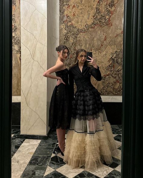 Fashion Event Aesthetic, Old Dior Fashion, Hannah Harrell, Kate Bartlett, Paris Fashion Week Outfits, Dior Fashion Week, Dior Event, Paris Fashion Week 2023, Fashion Week Aesthetic