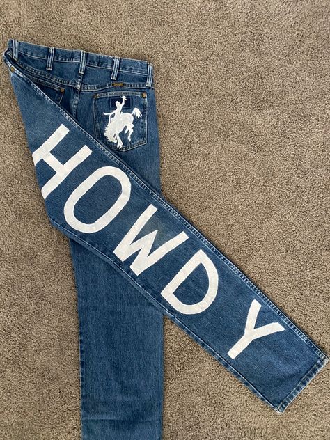 Western Jean Painting, Western Painted Jeans, Hoco Jeans Painted, Hoco Jeans, Yellowstone Art, 2enior Ye4r, Jean Painting, Paint Jeans, Diy Western