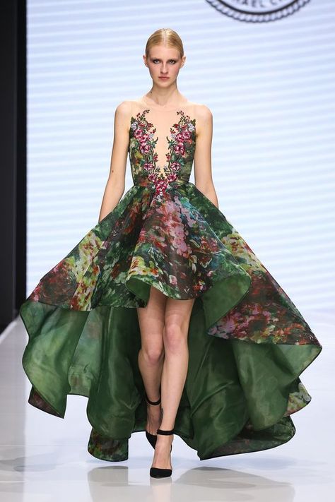 크리놀린 Floral Haute Couture, Sukienki Maksi, Michael Cinco, Couture Mode, فستان سهرة, Beauty Dress, Couture Week, Haute Couture Fashion, Couture Gowns