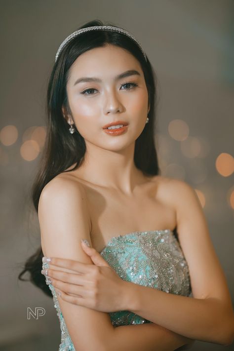 Francine Diaz Photoshoot, 18th Birthday Photoshoot, 18th Birthday Celebration, Francine Diaz, Debut Party, Debut Gowns, Pink Ball Gown, Party Photoshoot, Blue Ball Gowns