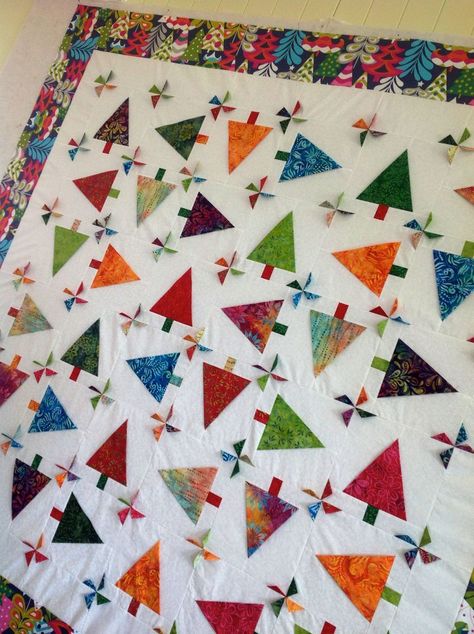 Diy Quilted Christmas Tree, Quilt Christmas Tree, Christmas Tree Quilt Block, Tree Quilt Block, Tree Quilt Pattern, Primitive Christmas Tree, Tree Quilts, Jaybird Quilts, Quilt Christmas