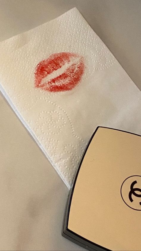 Red Lipstick On Mirror, Lipstick On Mirror, Lipstick Writing, Aesthetic Red Lipstick, Red Lipstick Aesthetic, Chanel Mirror, Lipstick Aesthetic, Aesthetic Chanel, Writing Aesthetic