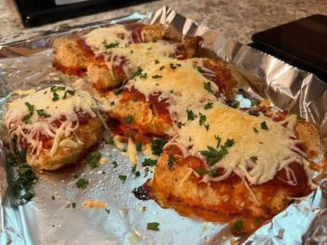 Homemade Chicken Parmesan, Healthy Chicken Parmesan, Weight Watchers Tips, Weight Watchers Chicken, Breaded Chicken Breast, Points Recipes, Whole Wheat Pasta, Chicken Parm, Parmesan Chicken