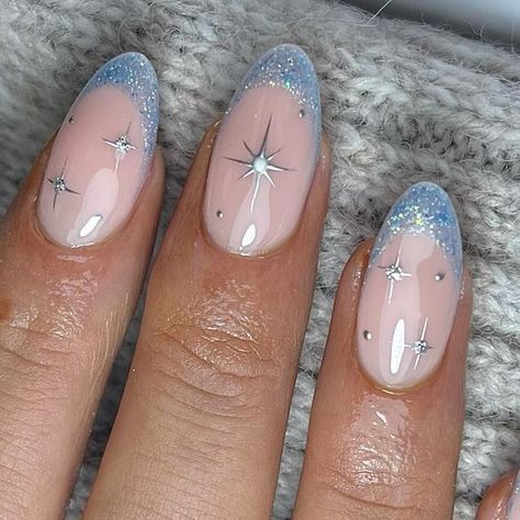 Natasha Paige on Instagram Blue And Silver Nails, Queen Nails, January Nails, Graduation Nails, November Nails, Her Nails, Blue Nail, Sparkle Nails, Nagel Inspo