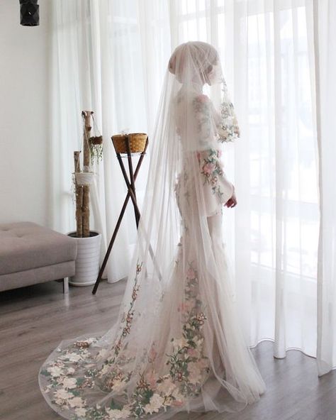 Dentelle Bridal on Instagram: "If it's not already obvious, Bride Ain's wedding dress is heavily inspired by nature. She actually had a mood board made where she had visualized the design and shared it with us. From the inspiration provided, we were able to source for the right fabric, laces and materials to make her dream wedding dress come true. The gown was also customized specially for her. #DentelleBridalCreation #FloralDress #FloralGown #FloralWeddingDress #FloralWeddingGown #WeddingMala Malaysian Wedding Dress, Hijabi Wedding Dress, Dress Nikah, Printed Wedding Dress, Wedding Dress Hijab, Malay Wedding Dress, Malaysian Wedding, Hijabi Wedding, Moodboard Wedding