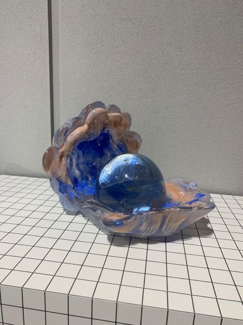 #art #seashell #sculpture #modernart Ocean Sculpture, Seashell Sculpture, Sea Sculpture, Contemporary Sculpture, Art Class, Ecology, Art Classes, Sea Shells, Modern Art