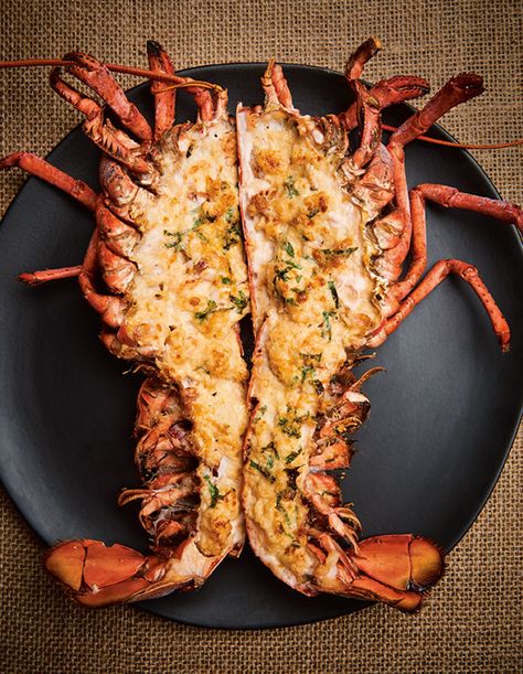 Lobster Thermidor Lobster Thermidor, Christmas Feast, Shellfish Recipes, Golden Fish, Dinner Night, Lobster Recipes, Maine Lobster, Interesting Food, Cayenne Pepper