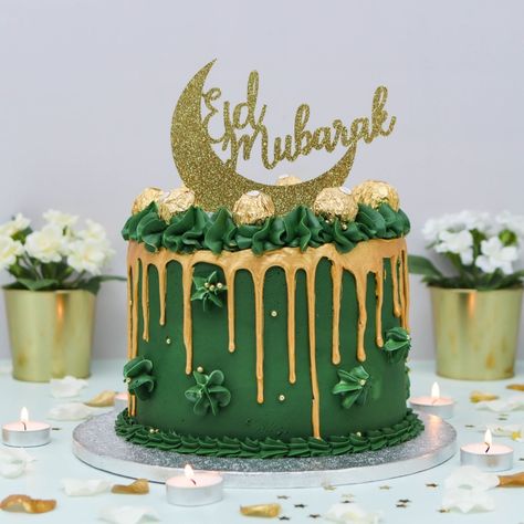 Eid Gold Drip Chocolate Cake (A2686) Eid Mubarak Cake Design, Eid Mubarak Cake Ideas, Eid Cake Design, Eid Cake Ideas, Eid Cake Decoration, Drip Chocolate Cake, Eid Cakes, Eid Mubarak 2022, Green Buttercream