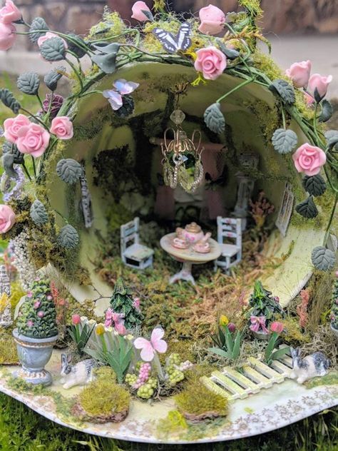 Tea Cup Fairy Garden, Diy Tea Cup, Fairy Teacup Garden, Fairy Teacup, Fruit Trees Backyard, Modern Garden Landscaping, Fruit Tree Garden, Fairy Garden Ideas, Teacup Gardens