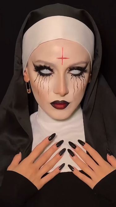 The Nun Costume Halloween, Vampy Makeup Halloween, Halloween Makeup Ideas Vampire, Halloween Costumes Makeup Creative, Scary Nun Costume Makeup, Horror Makeup Tutorial, Halloween Nun Costume Makeup, Halloween Reels Ideas, Diy Nun Costume Halloween