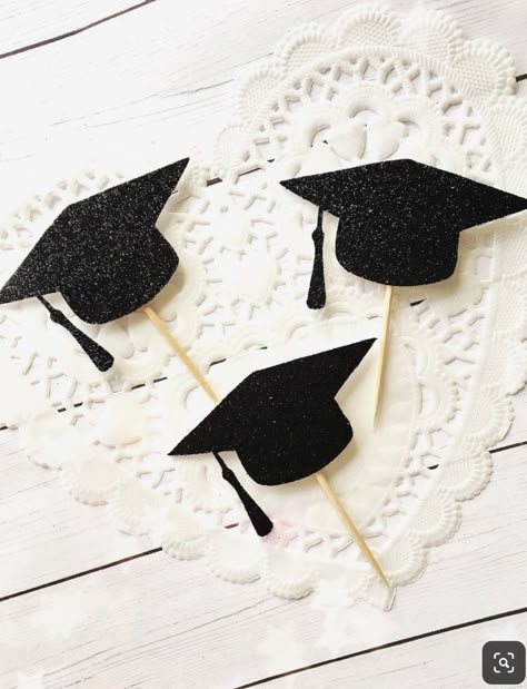 Hat Toppers, Graduation Hat Toppers, Diy Graduation Decorations, Decorations Graduation Party, Graduation Party Desserts, Graduation Desserts, Graduation Bouquet, Graduation Party Diy, Graduation Cupcake Toppers