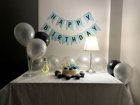 Simple Birthday Celebration At Home, Small Birthday Decorations Simple, Birthday Decorations Simple, Simple Birthday Celebration, Birthday Celebration At Home, Simple Birthday, Birthday Celebration, Birthday Decorations, Cake Decorating