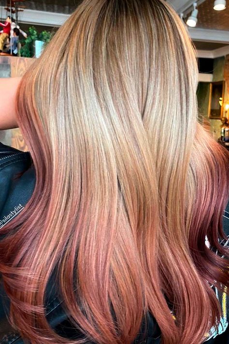 Update Your Stylish Look with Incredibly Trendy Reverse Ombre ★ Red Blonde Balayage Ombre, Blonde With Red Underneath Hair, Hair With Red Tips, Blonde Hair With Red Tips, Blonde Hair With Red, Red Hair Tips, Strawberry Blonde Ombre, Reverse Ombre Hair, Reverse Ombre