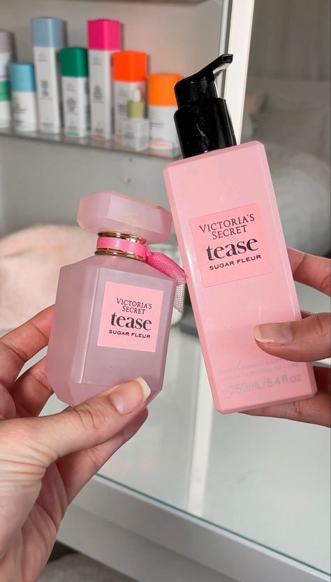 Tease Sugar Fleur Perfume, Pink Pilate Princess, Victoria Secret Tease Perfume, Victoria Secret Tease, Perfume Combos, Learn To Play The Piano, Winter Perfume, Profumo Victoria Secret, Coquette Princess