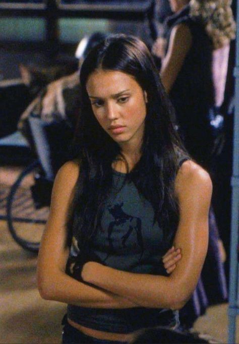 90s Straight Hair, Max Guevara, Jessica Alba 2000s, Aesthetic Hairstyles 90s, Hairstyles 90s, Addams Familie, Alena Shishkova, Aesthetic Hairstyles, November 8